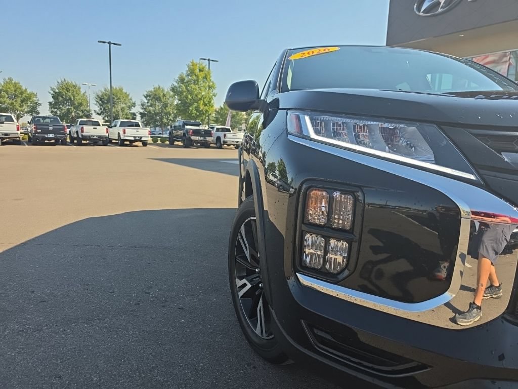 Used 2026 Mitsubishi Outlander Sport LE AWD/4WD image 2