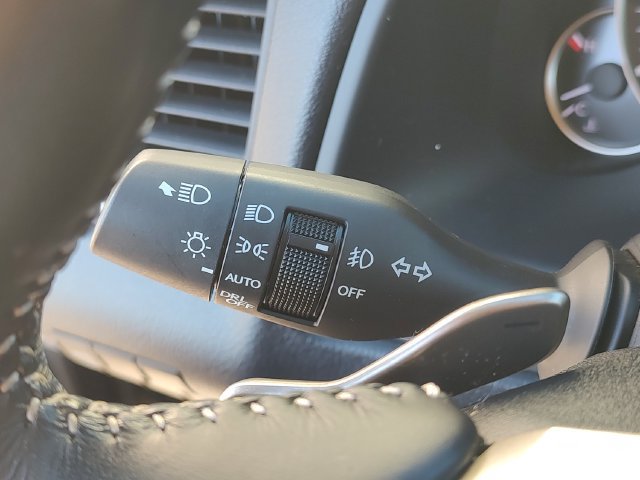 Used 2022 Lexus RX 350L FWD w/ Premium Package image 23