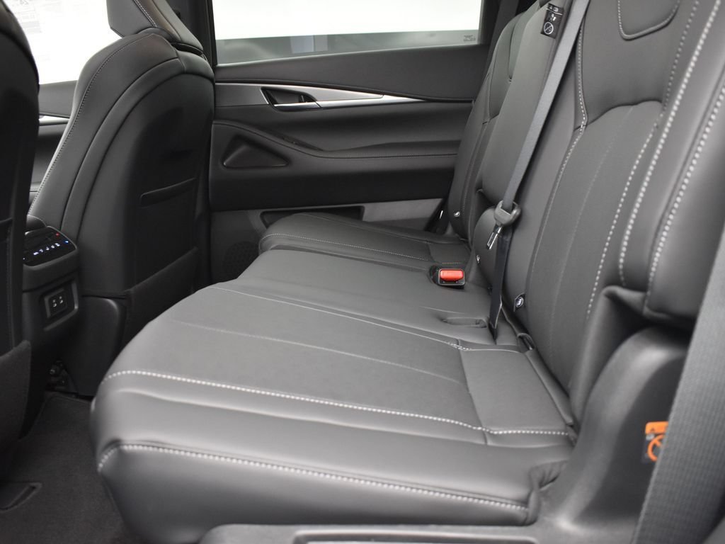 Certified 2026 INFINITI QX60 Pure w/ Cargo Package FWD image 16