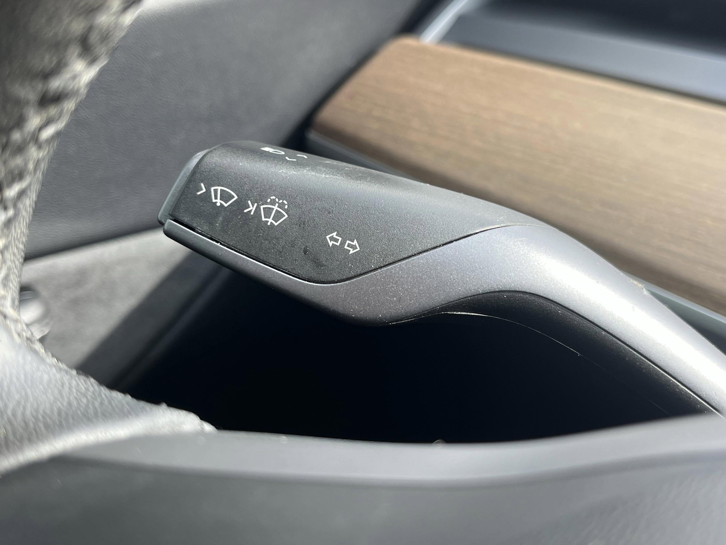 Used 2020 Tesla Model Y Long Range image 17