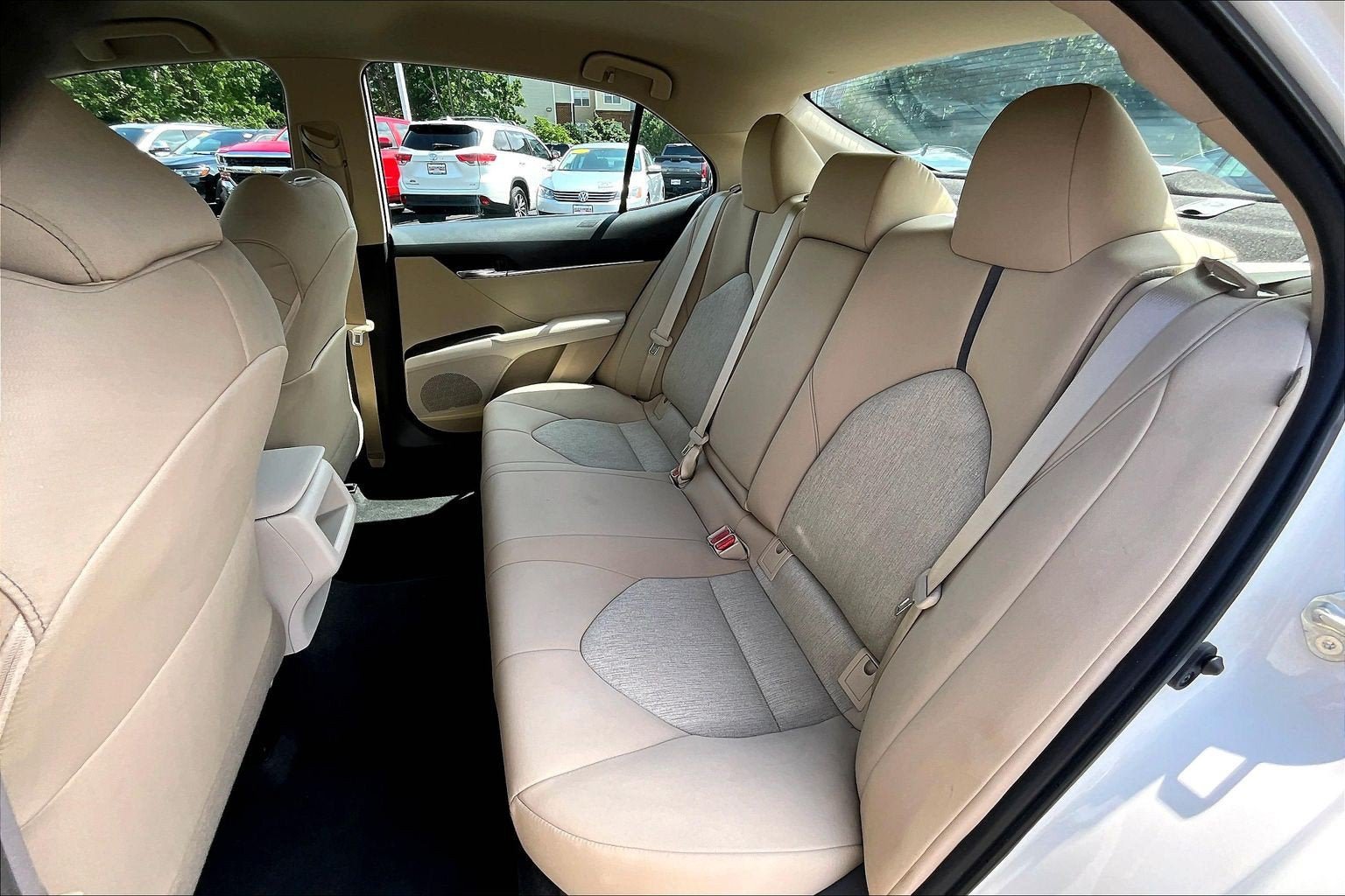 Used 2021 Toyota Camry LE w/ Convenience Package FWD image 24