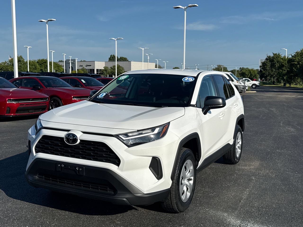 Used 2025 Toyota RAV4 LE AWD/4WD image 6