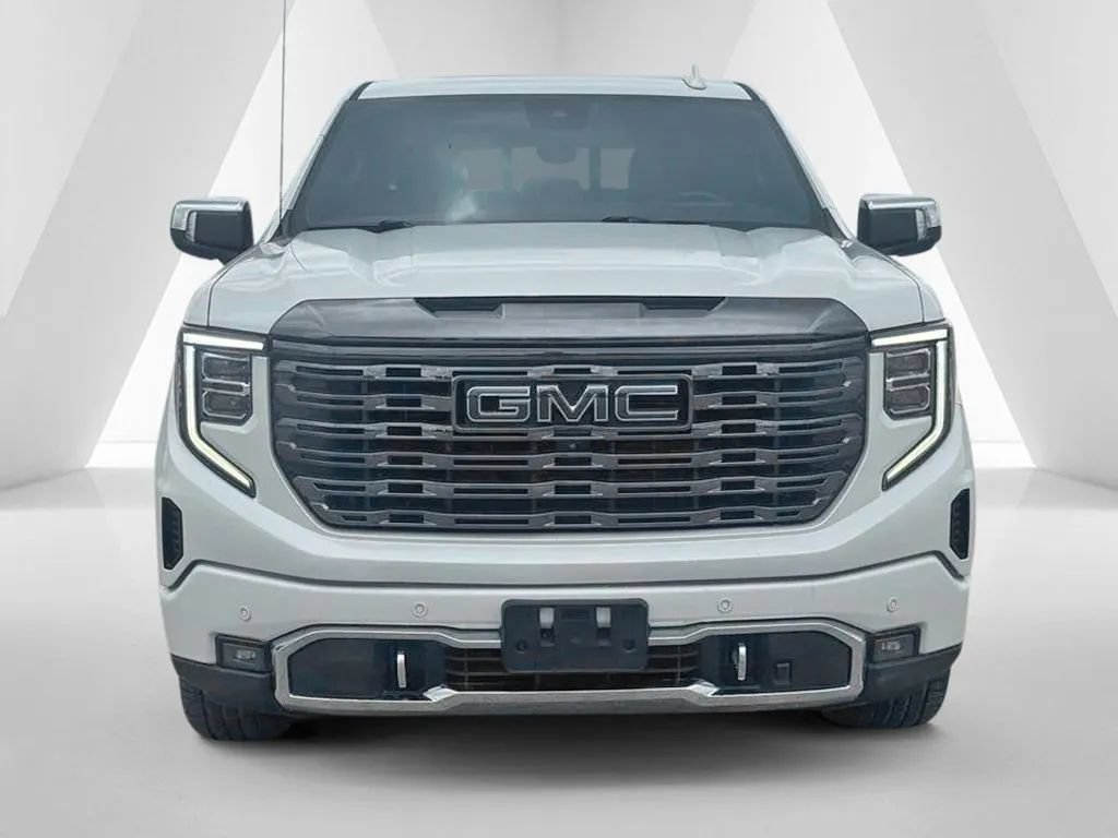Used 2022 GMC Sierra 1500 Denali Ultimate AWD/4WD image 2