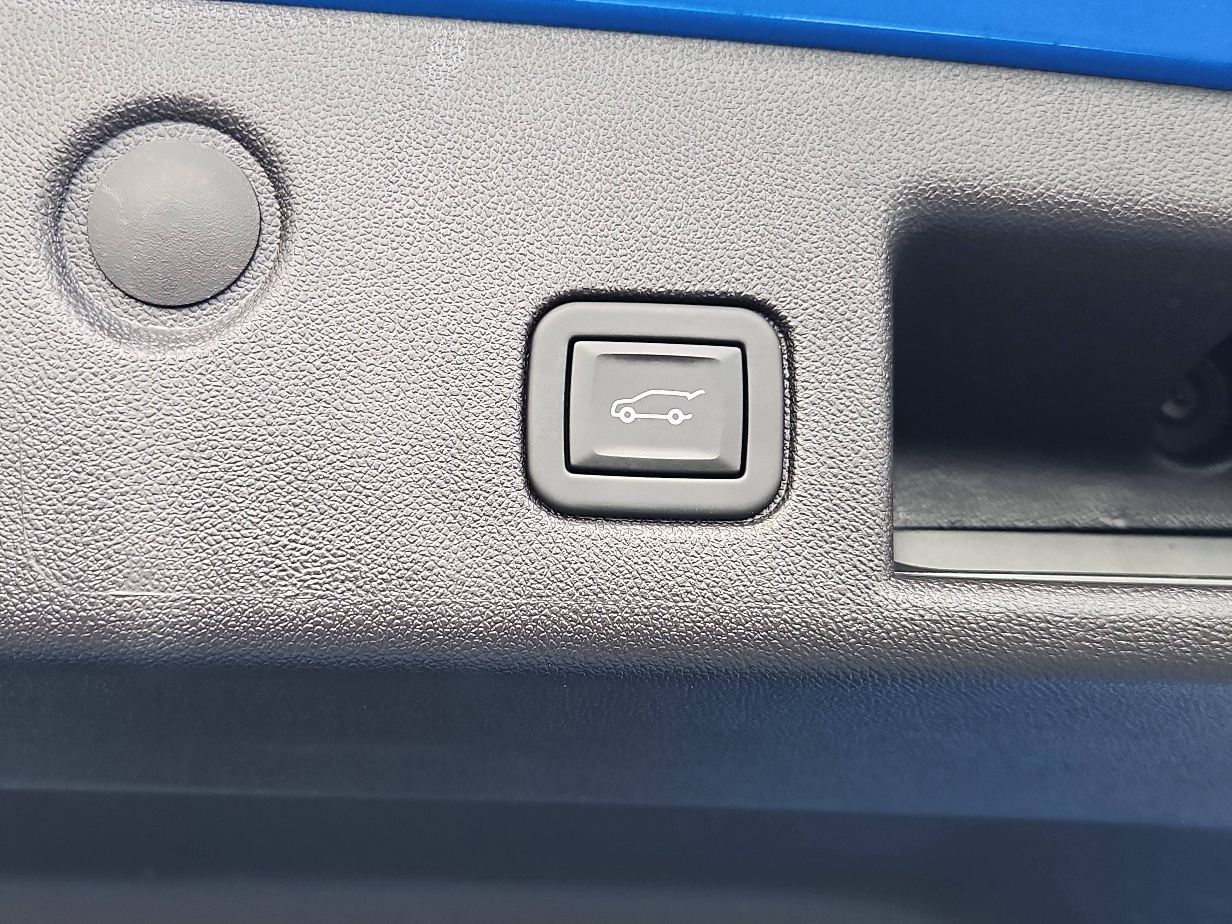 Used 2024 Chevrolet Equinox LT FWD image 8