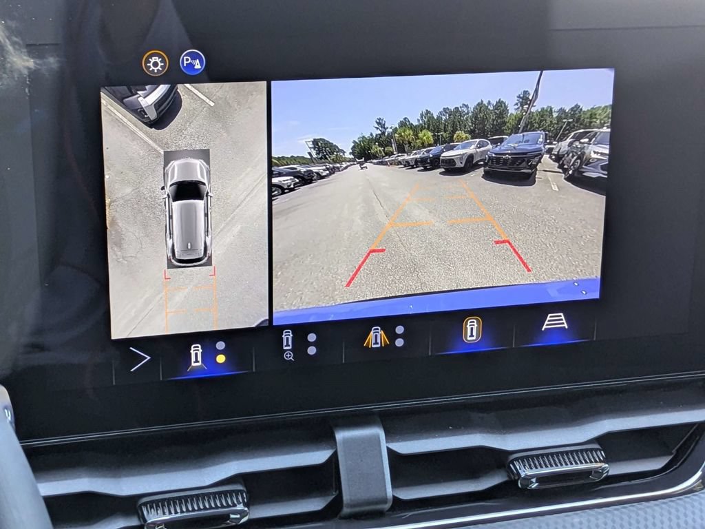 Used 2026 Chevrolet Equinox RS w/ Convenience Package III FWD image 21