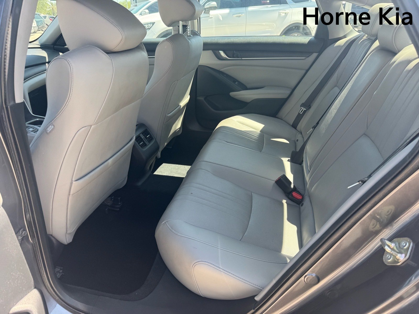 Used 2019 Honda Accord Touring image 13