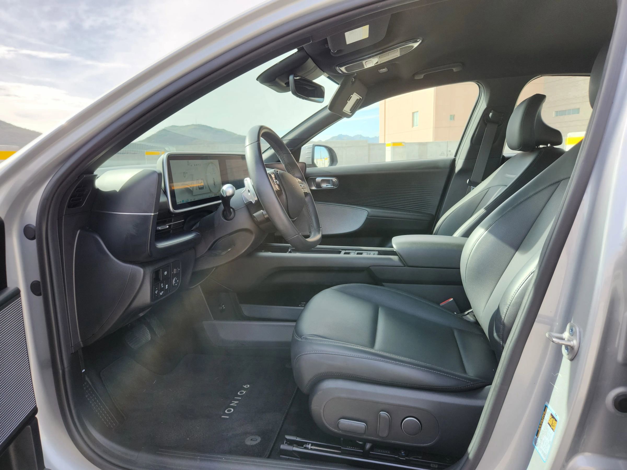 Used 2023 Hyundai Ioniq 6 SEL image 37