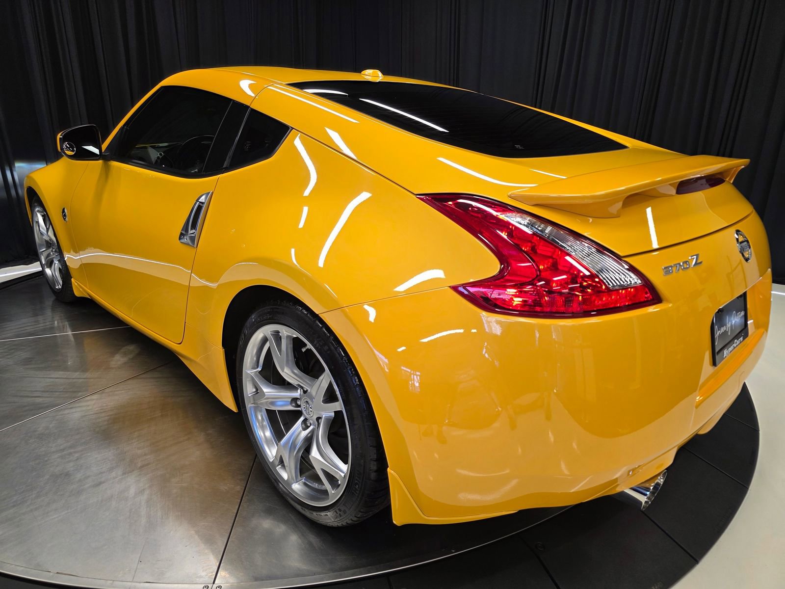 Used 2009 Nissan 370Z Touring w/ Sport Pkg RWD image 21
