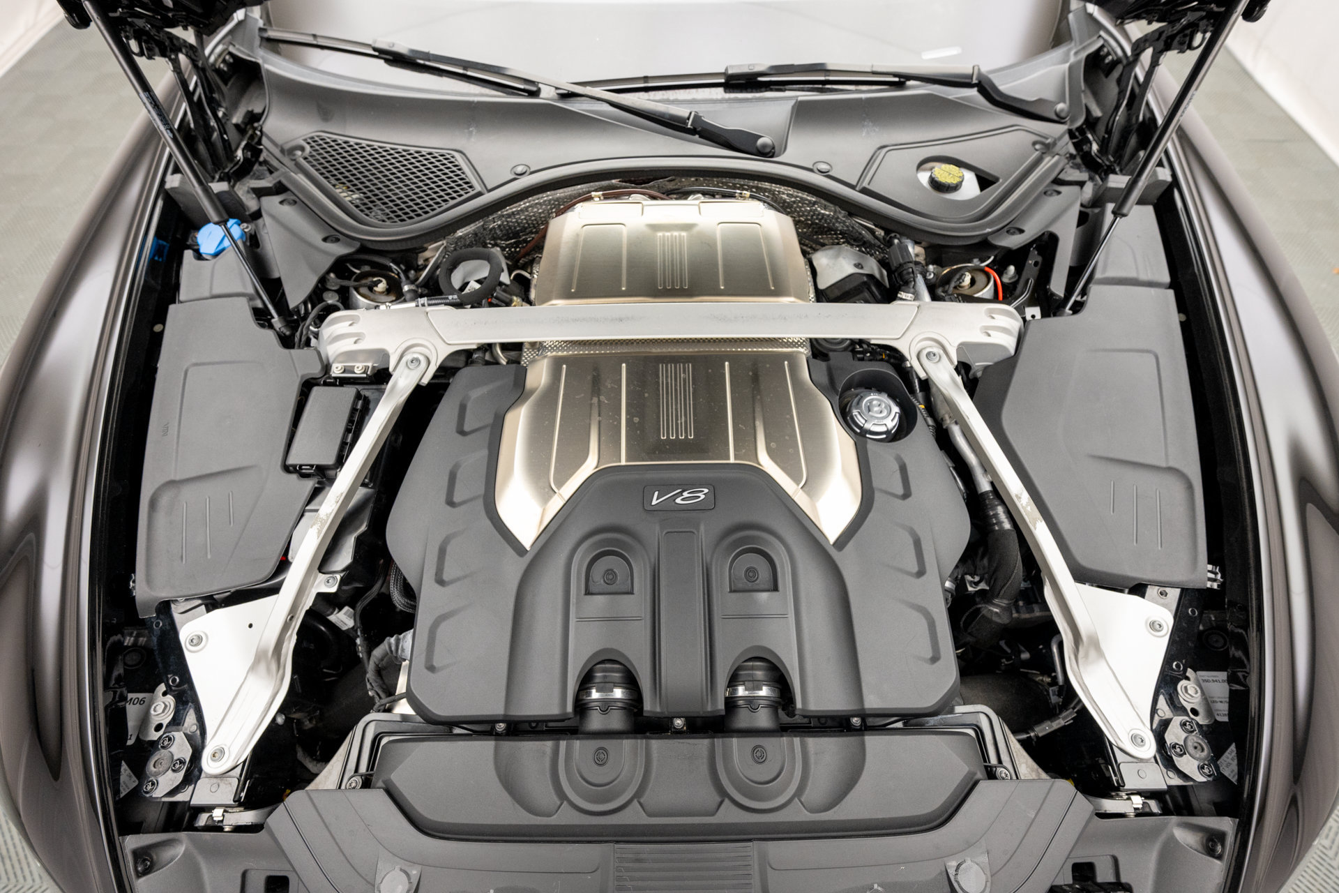 Certified 2022 Bentley Continental GT AWD/4WD image 40