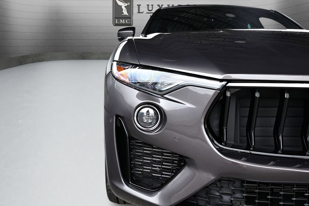 Used 2023 Maserati Levante Modena image 16