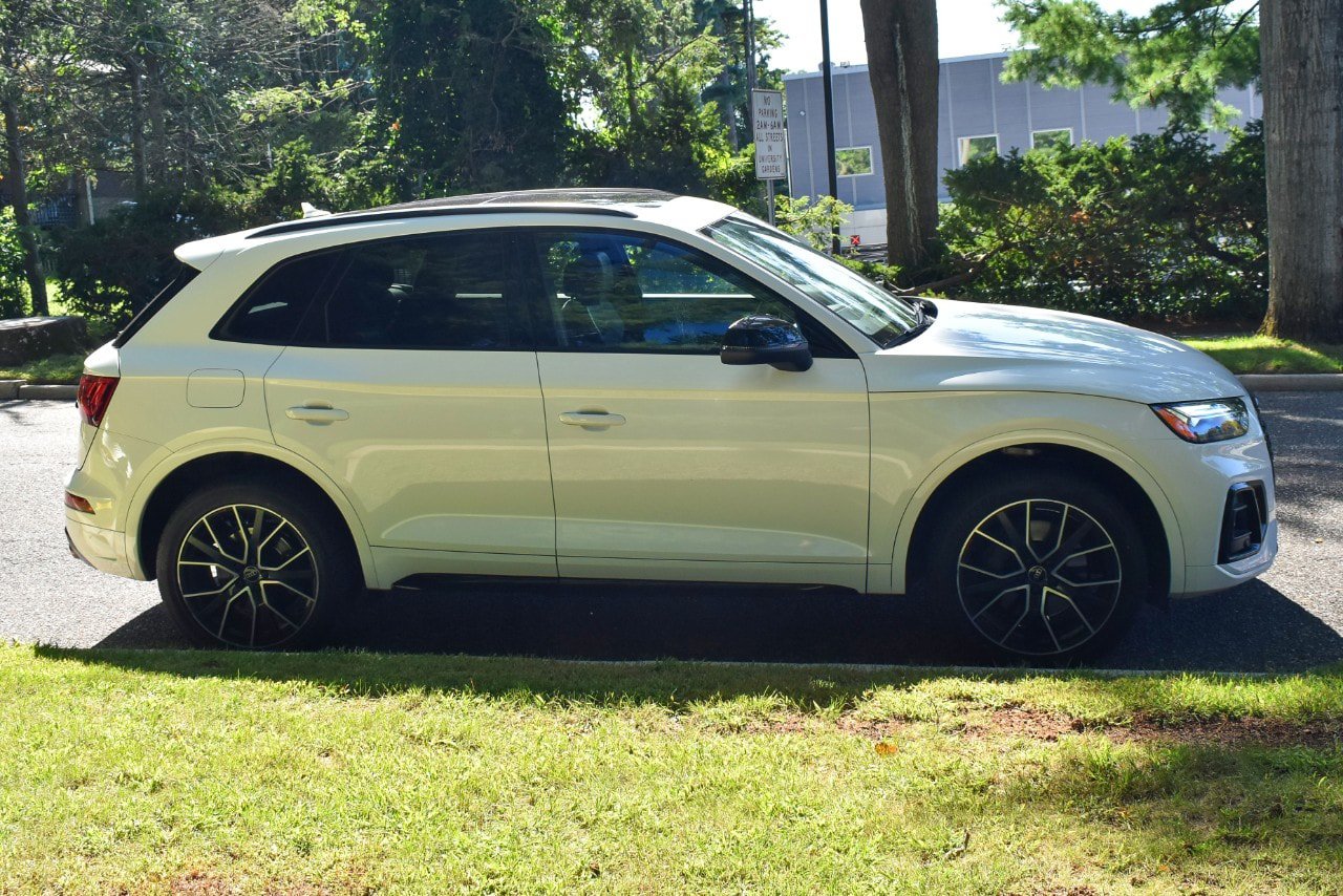 Used 2023 Audi SQ5 Premium Plus w/ Premium Plus Package AWD/4WD image 9