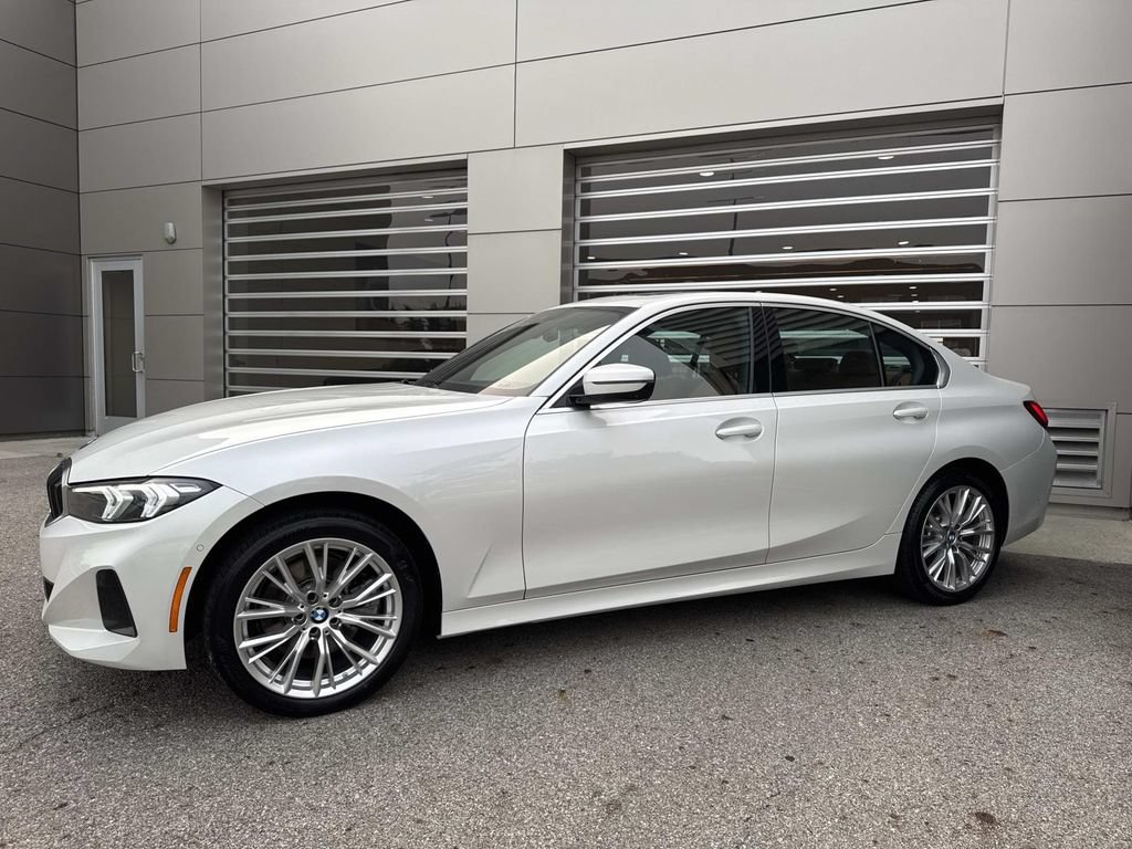 Used 2024 BMW 330i xDrive Sedan w/ Premium Package AWD/4WD image 3