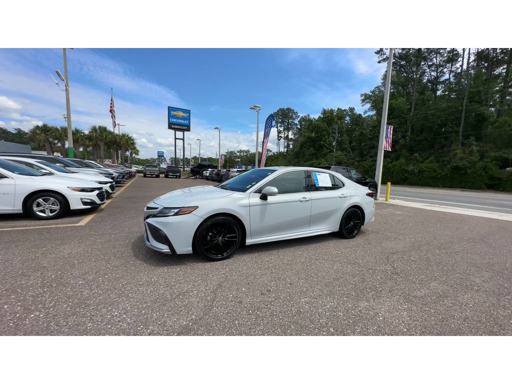 Used 2024 Toyota Camry XSE FWD image 4