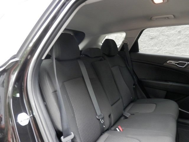 Used 2023 Kia Sportage LX AWD/4WD image 36