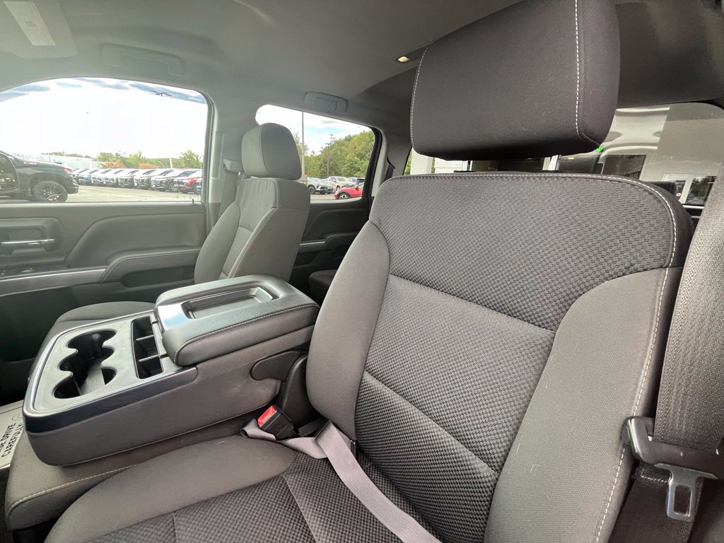 Used 2018 Chevrolet Silverado 1500 LT w/ Trailering Package AWD/4WD image 13