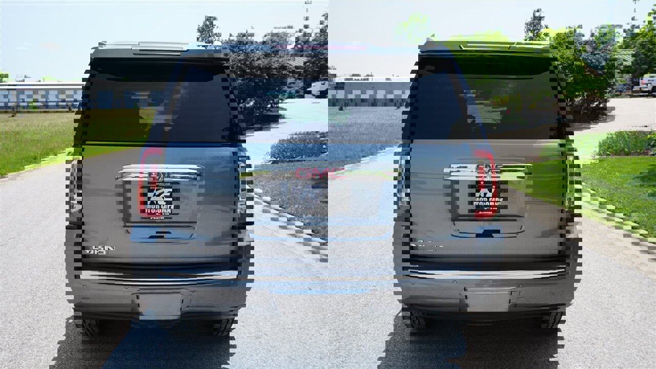 Used 2018 GMC Yukon Denali image 7