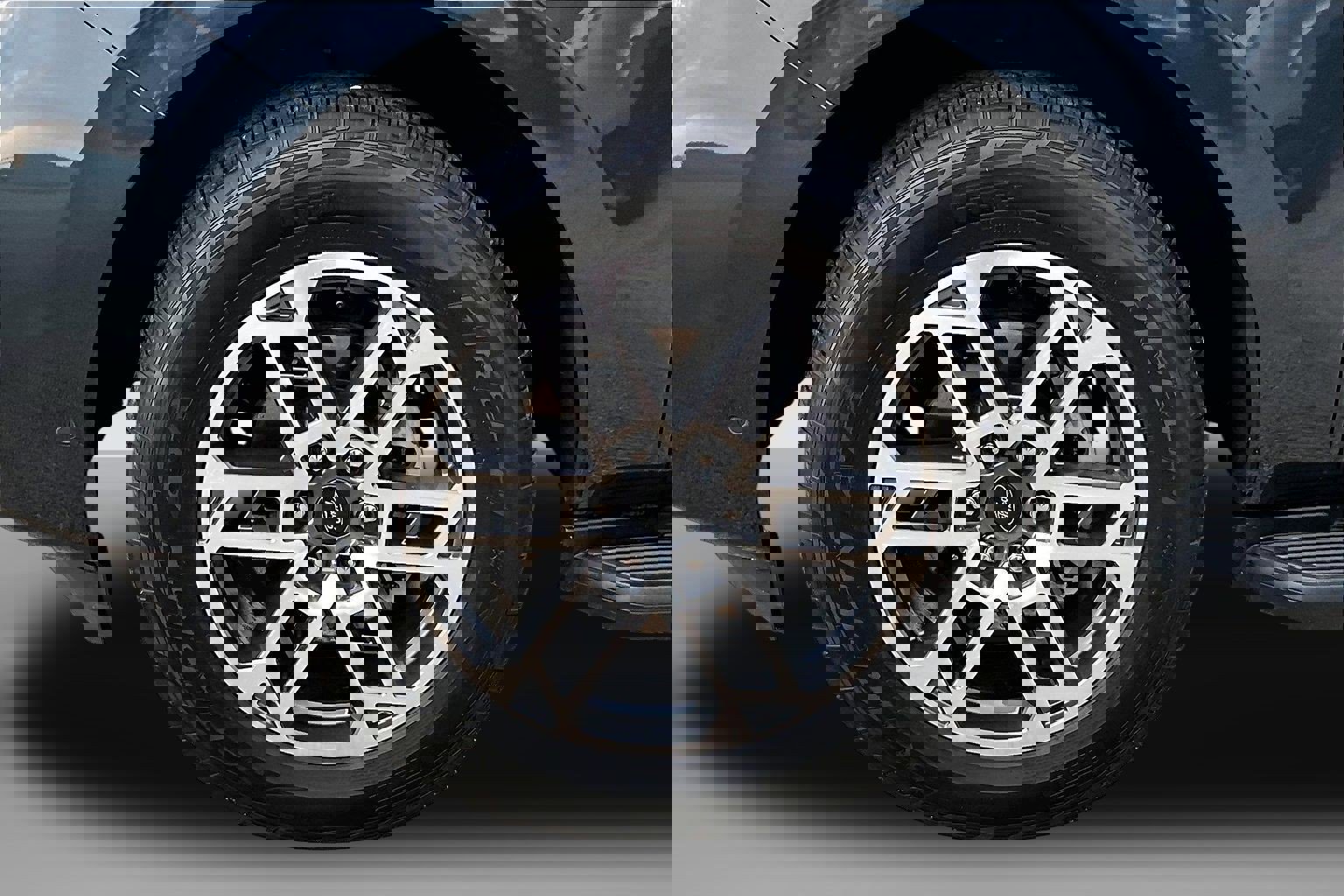 Used 2025 Ford Expedition Active image 9