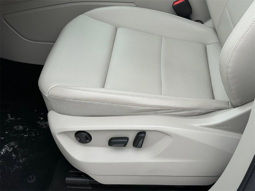 Certified 2023 Volkswagen Atlas SE image 23