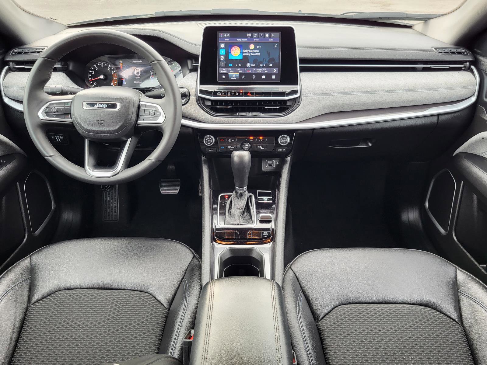 Used 2025 Jeep Compass Latitude image 14