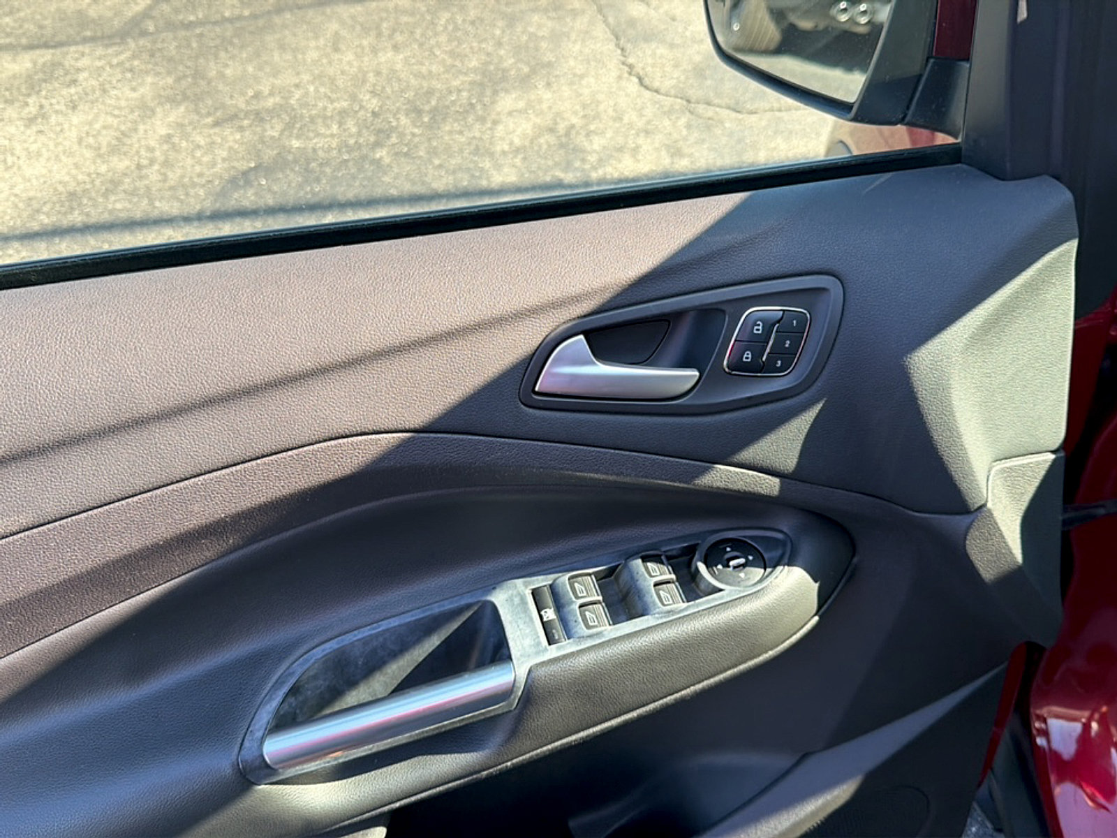 Used 2016 Ford Escape Titanium FWD image 15