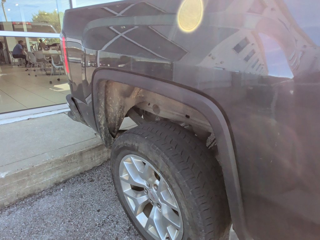 Used 2018 GMC Sierra 1500 SLT w/ SLT Premium Package AWD/4WD image 14