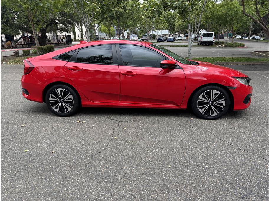 Used 2016 Honda Civic EX-T image 4