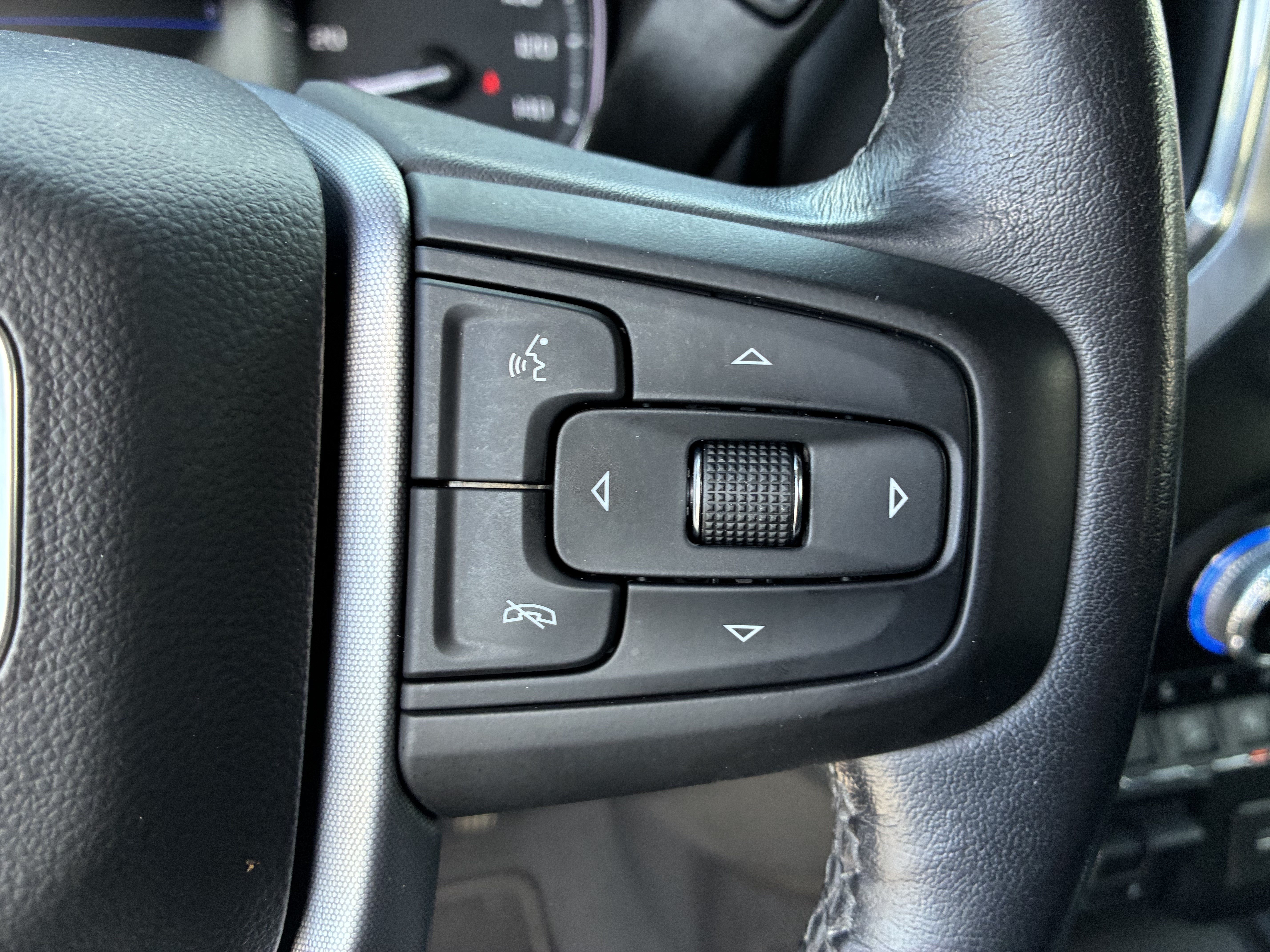 Used 2019 GMC Sierra 1500 SLT w/ SLT Premium Package AWD/4WD image 29