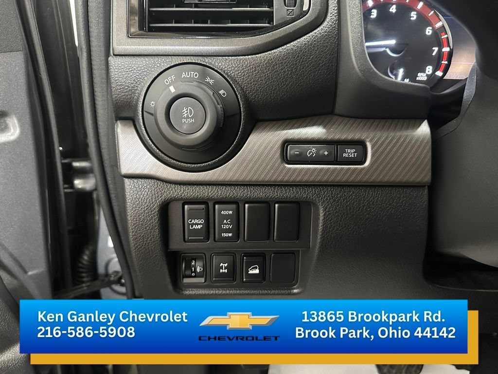 Used 2023 Nissan Titan PRO-4X w/ Pro-4x Convenience Package AWD/4WD image 10