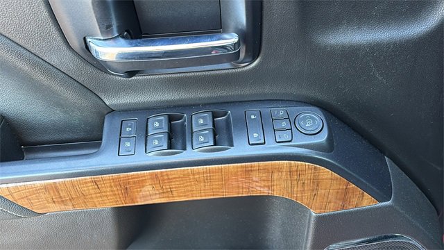 Used 2014 GMC Sierra 1500 SLT w/ Suspension Package, Off-Road image 10