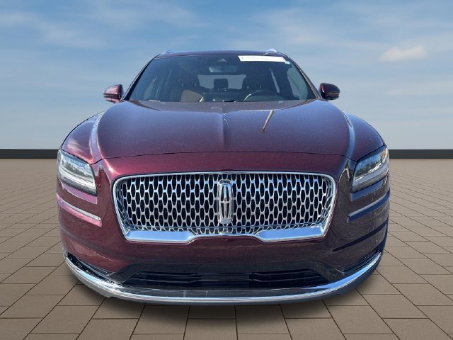 Used 2023 Lincoln Nautilus Reserve AWD/4WD image 11