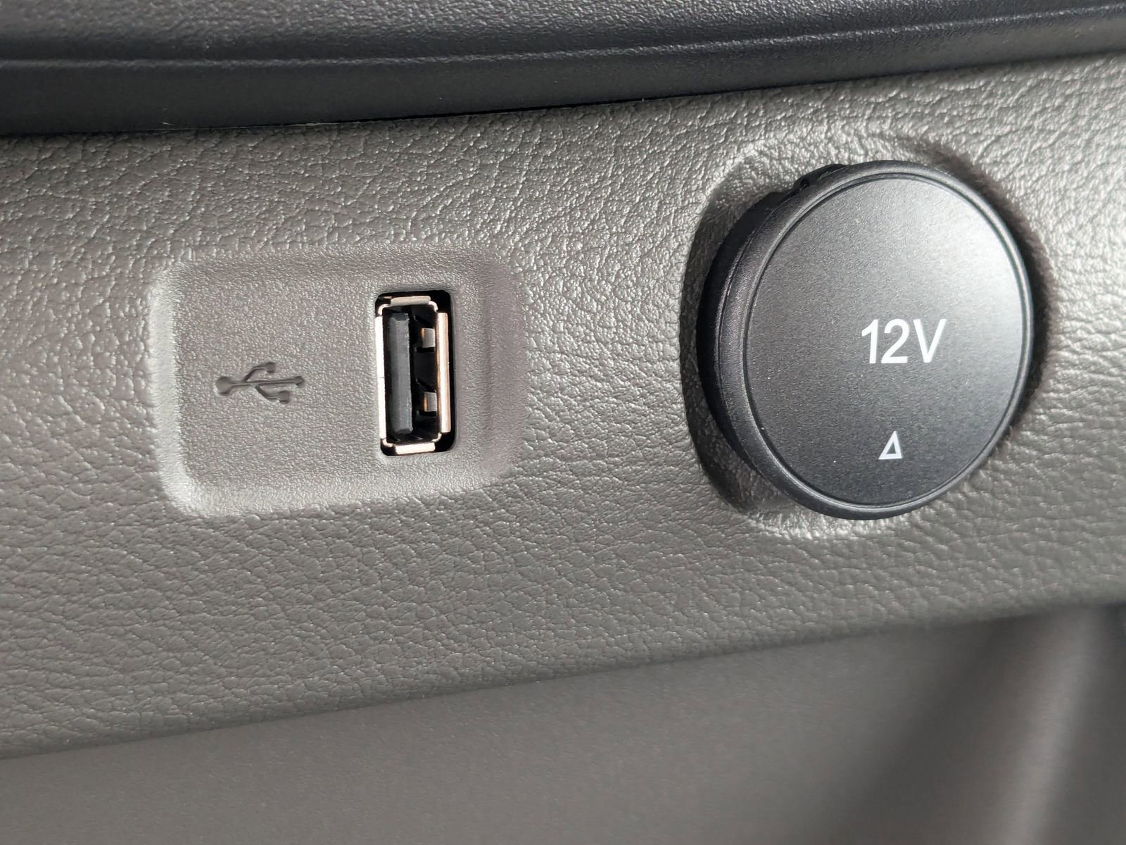 New 2025 Ford Transit 250 Low Roof AWD w/ Exterior Upgrade Package image 21