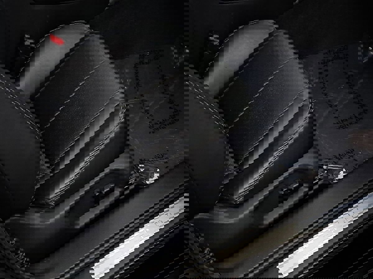 Used 2018 INFINITI Q60 Red Sport 400 image 26