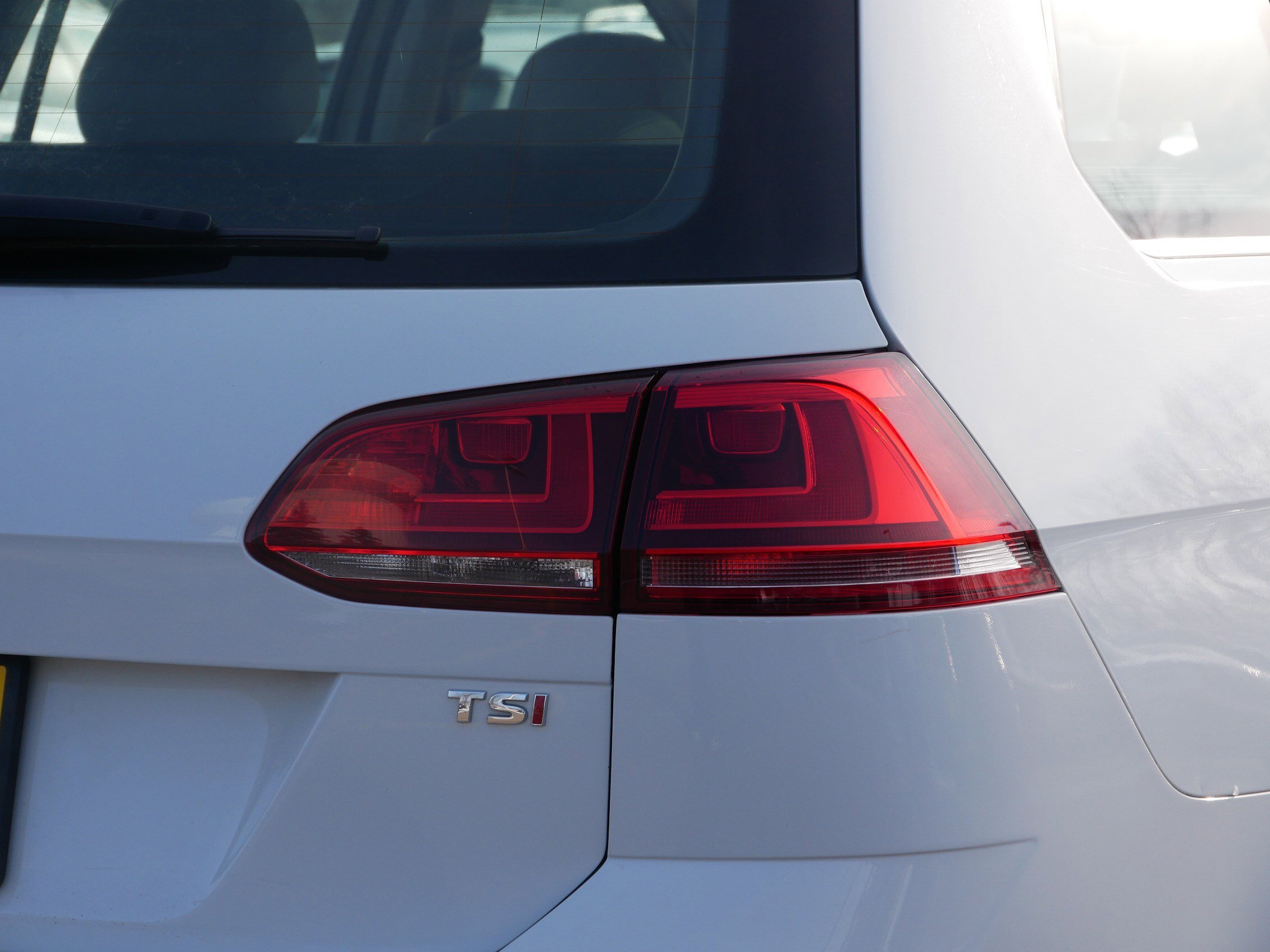 Used 2015 Volkswagen Golf SE image 17