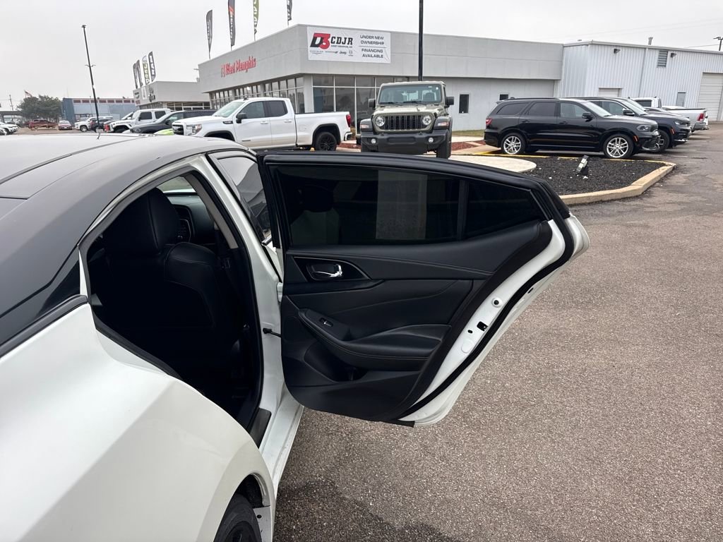 Used 2023 Nissan Maxima Platinum w/ Sport Mat Group image 16