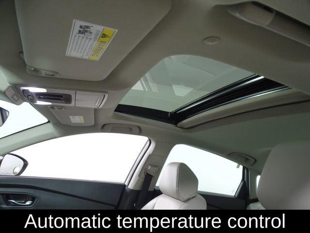 Used 2024 Honda Accord Touring image 11