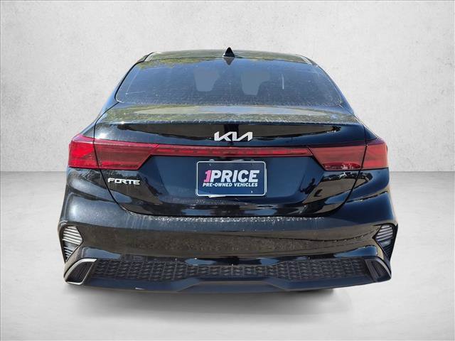 Used 2022 Kia Forte LXS FWD image 6