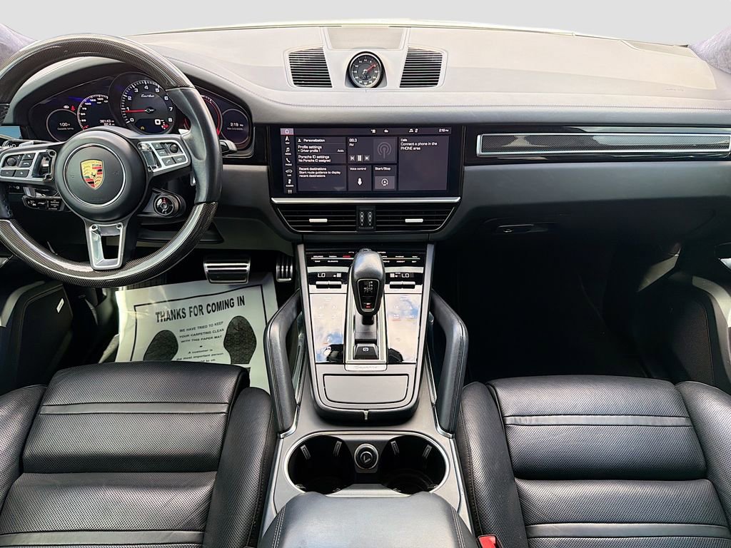 Used 2020 Porsche Cayenne Turbo image 23