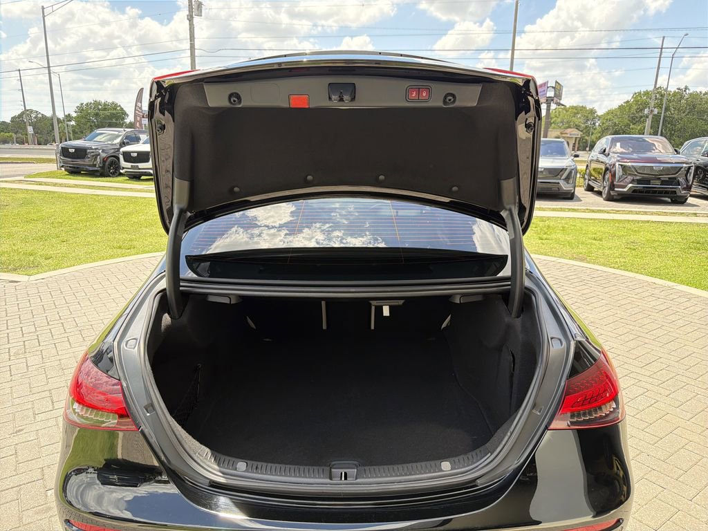 Used 2022 Mercedes-Benz E 350 Sedan image 11