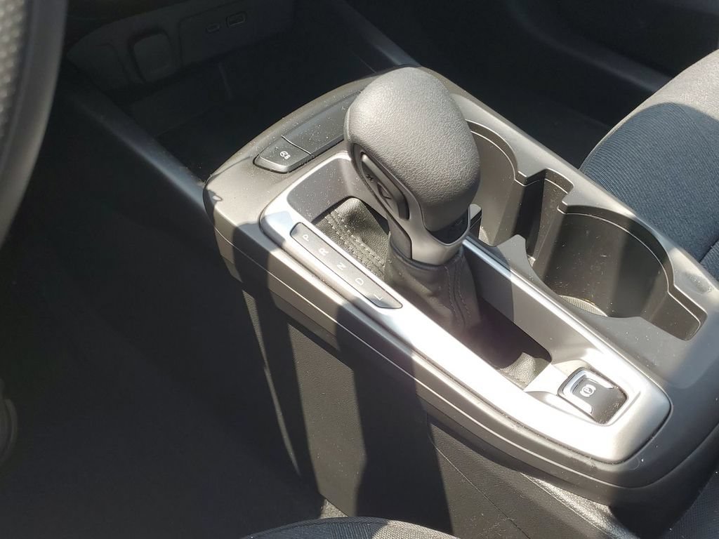 Used 2024 Chevrolet Trax LS w/ LS Convenience Package FWD image 15