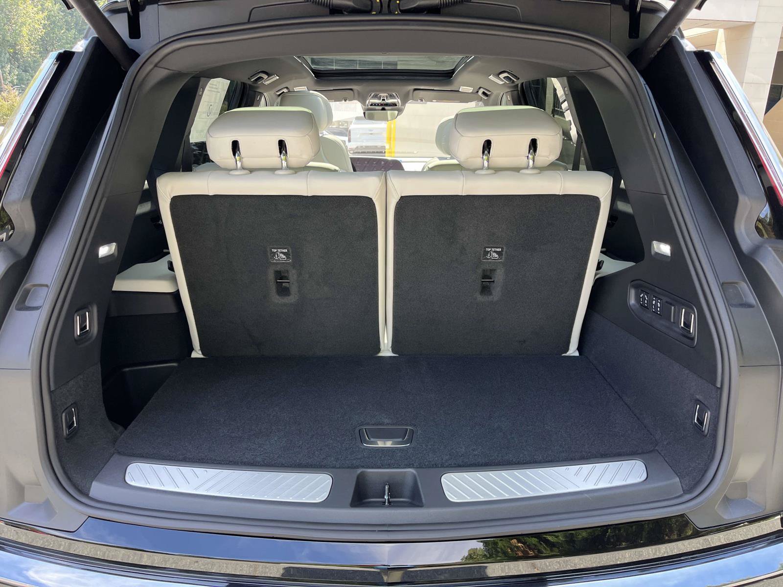 New 2027 Cadillac Vistiq Sport AWD/4WD image 10