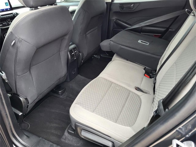 Used 2022 Ford Escape SE w/ SE Sport Appearance Package image 15