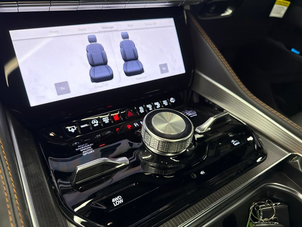 New 2026 Jeep Grand Wagoneer L Summit AWD/4WD image 29