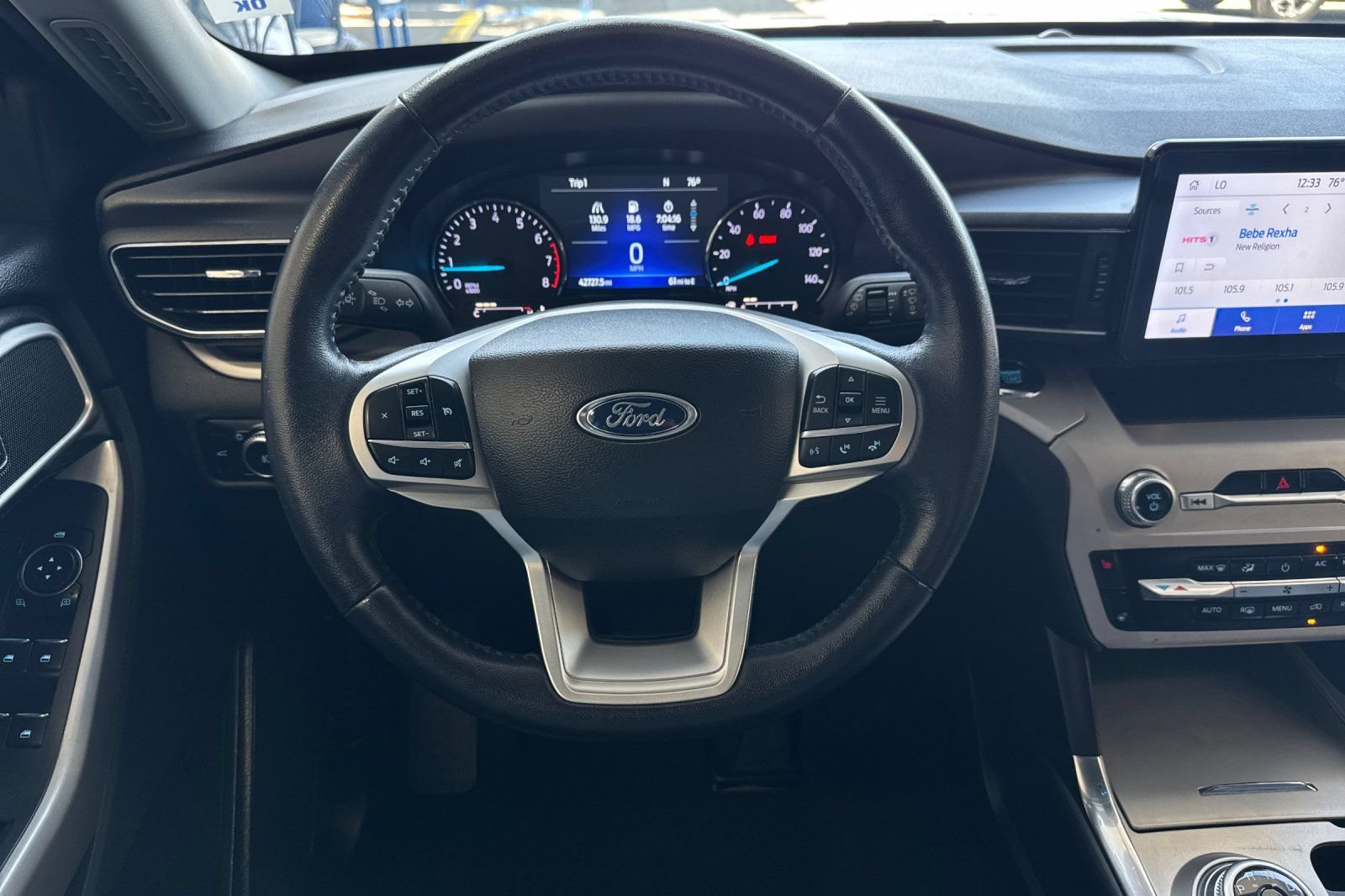 Used 2023 Ford Explorer XLT w/ Equipment Group 202A RWD image 14