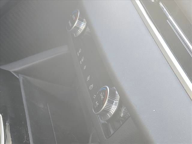 Used 2025 Mitsubishi Outlander SE FWD image 27