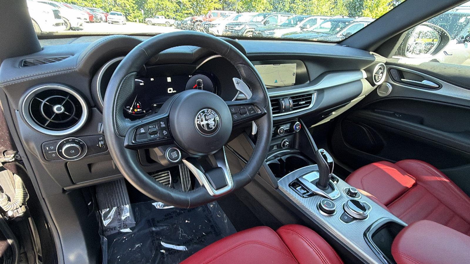 Used 2025 Alfa Romeo Stelvio Sprint AWD/4WD image 25