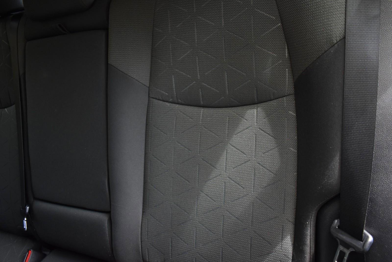 Used 2021 Toyota RAV4 XLE image 35