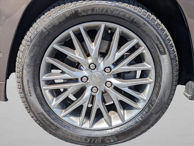 Used 2018 Jeep Grand Cherokee Summit image 24