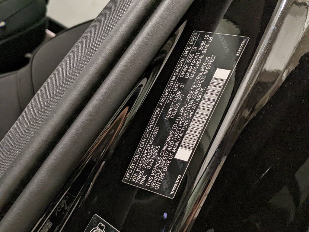 New 2026 Volvo XC90 B6 Plus w/ Protection Package Premier image 30