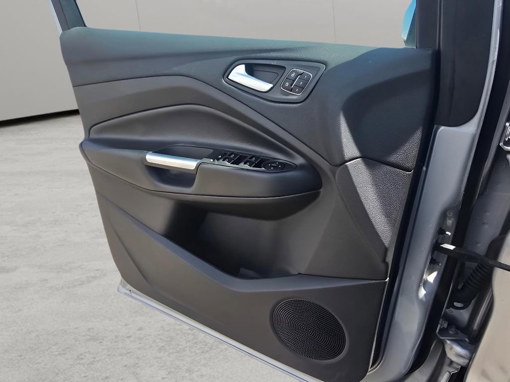 Used 2019 Ford Escape Titanium AWD/4WD image 19