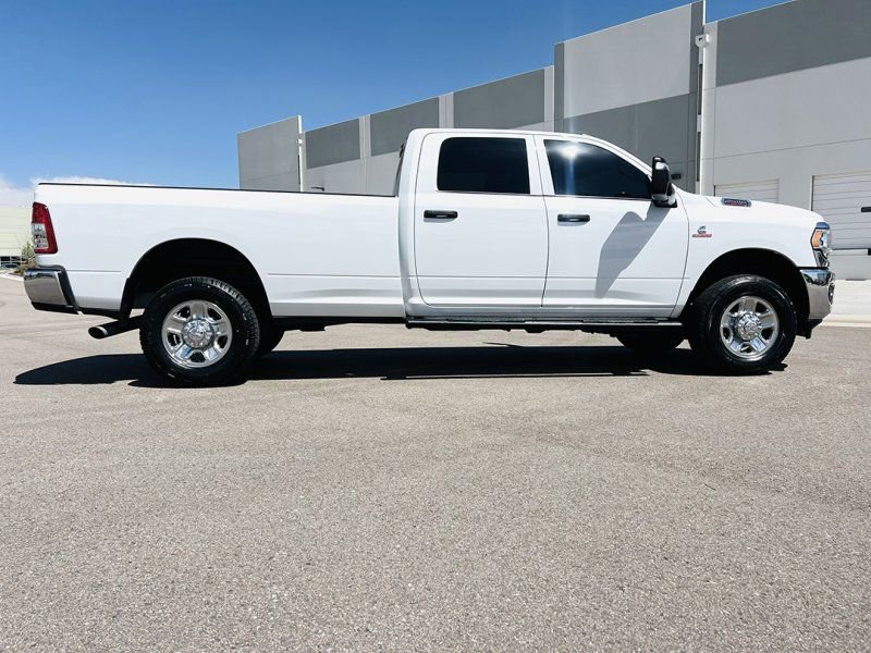 Used 2024 RAM 2500 Tradesman w/ Chrome Appearance Group image 24